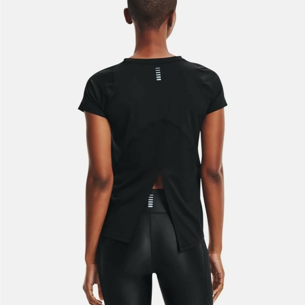 Under Armour Woman’s Top with back tie